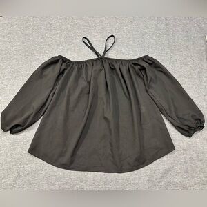 ❗️Last Chance❗️ Black Off-Shoulder Blouse